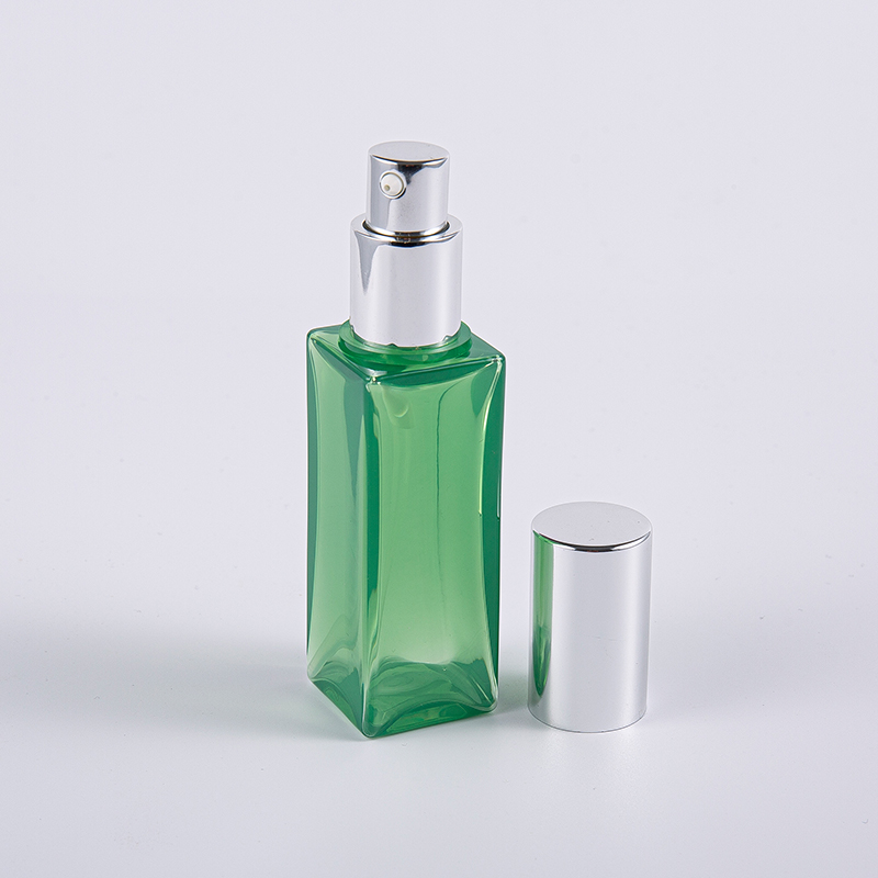 Travelling Use Facial Moisturizers 30ml PETG Square Lotion Bottle 