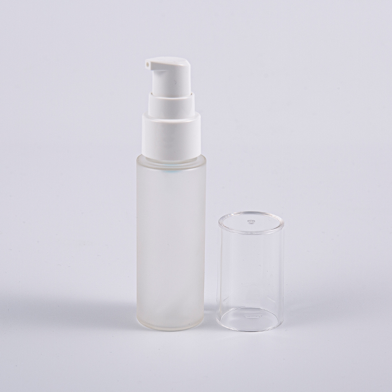 Various Colors Round Shape 30ml PETG Lotion Bottle With Pump Travelling Use