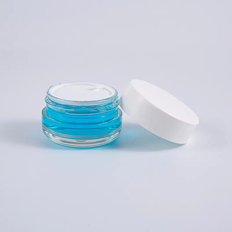 Multifunctional design of cream jar: perfect combination of beauty and storage